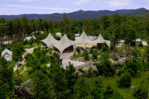 Under Canvas Mt Rushmore | outside Keystone