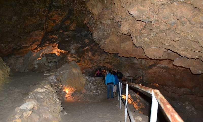 Black Hills Caverns Tour