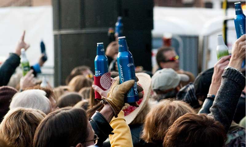Fans at the Deadwood Jam in the Black Hills